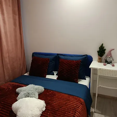 Dwupokojowe Mieszkanie W Lomiankach * Ломянкі